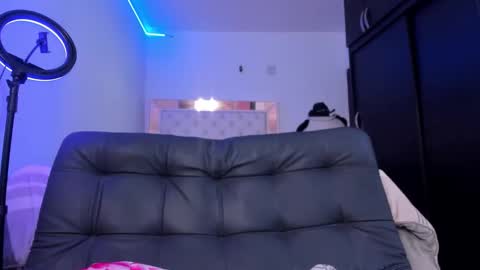 Snapshot of bella_hamilton chatting on 03.05.26 bella_hamilton online show from 03.05.26