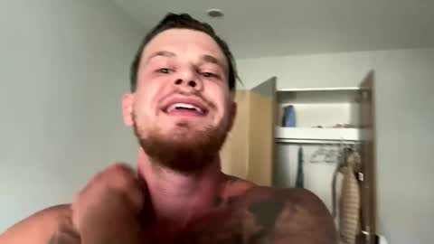 Snapshot of bella_john_grey chatting on 02.18.26 online show from 02.18.26