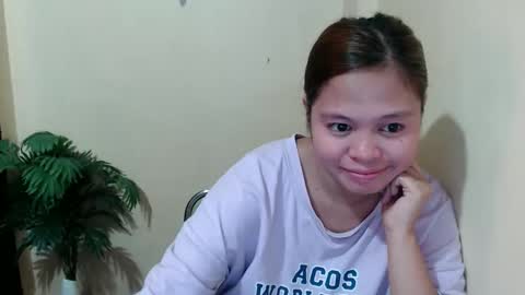 Snapshot of bella_lorey chatting on 02.10.26 bella online show from 02.10.26