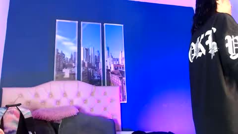 Snapshot of bella_lr chatting on 06.10.26 Valentina online show from 06.10.26
