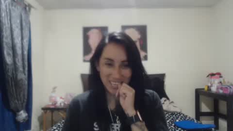 bella_luna34 online show from 03.17.26