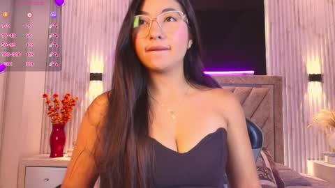 Snapshot of bella_martini_ chatting on 04.01.26 bella_martini_ online show from 04.01.26