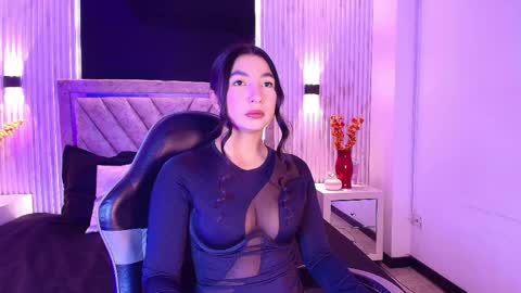 bella_martini_ online show from 05.18.26