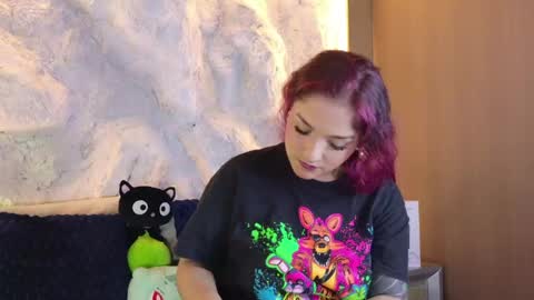 Snapshot of bella_mush chatting on 05.14.26 BELLA online show from 05.14.26
