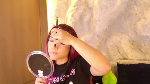Snapshot of bella_mush chatting on 05.16.26 BELLA online show from 05.16.26