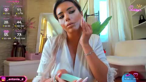 bella_posh online show from 08.06.26