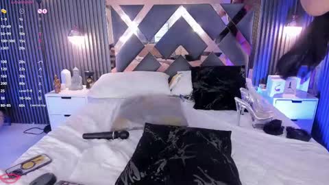 isabella online show from 03.07.25