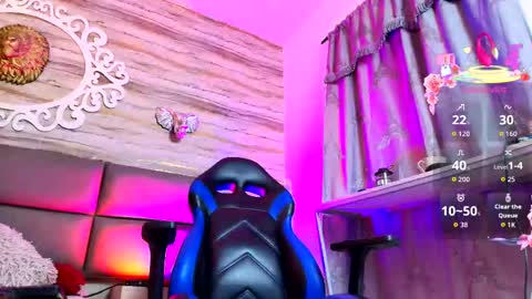 Snapshot of bella_salvatore chatting on 09.26.25 online show from 09.26.25