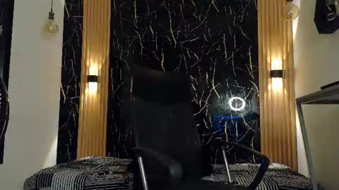     online show from 06.17.26