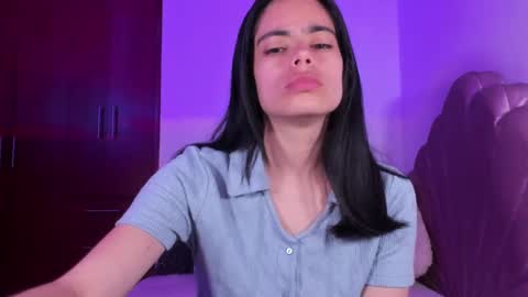 Snapshot of bella_sun_ chatting on 09.11.25 Valeria Model Independent online show from 09.11.25