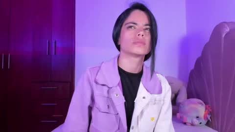 Snapshot of bella_sun_ chatting on 09.16.25 Valeria Model Independent online show from 09.16.25