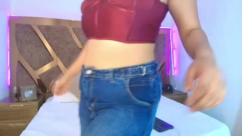Bella Swwan  online show from 04.12.26