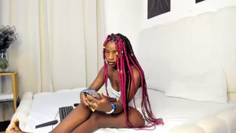 Bella sweetpea online show from 06.25.26