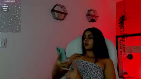 Snapshot of bella_walker_ chatting on 03.03.26 BELLA online show from 03.03.26