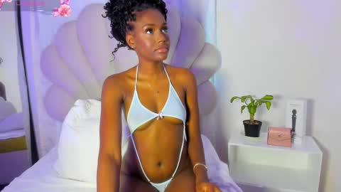 Snapshot of bellaadajud chatting on 01.14.26 Bella Dajud online show from 01.14.26