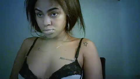 Bella online show from 02.11.25