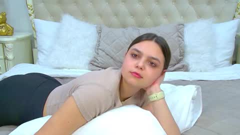 Snapshot of bellaboolman chatting on 02.05.25 BellaBoolman online show from 02.05.25