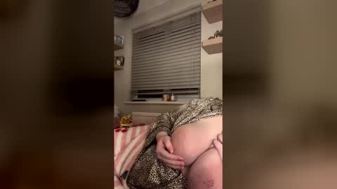 Snapshot of bellacherrybomb chatting on 03.29.26 bellacherrybomb online show from 03.29.26