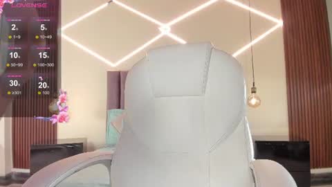 Bella Clair online show from 06.10.26