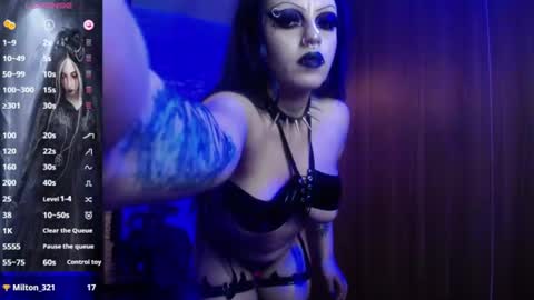 Snapshot of belladona_trix chatting on 06.10.26 belladona_trix online show from 06.10.26