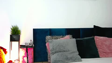 Snapshot of belladoyle chatting on 01.17.25 belladoyle online show from 01.17.25