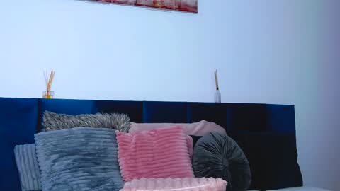 Snapshot of belladoyle chatting on 02.20.25 belladoyle online show from 02.20.25