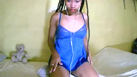 bellaena online show from 10.30.25