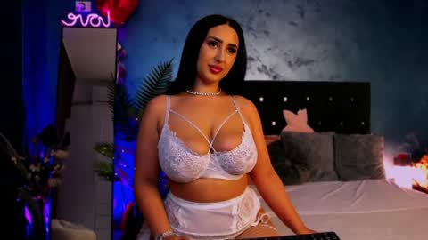Bella online show from 03.30.26