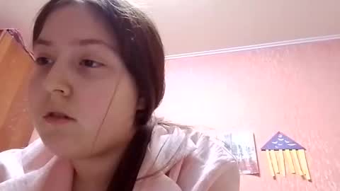 Charming Hamster  online show from 11.19.25