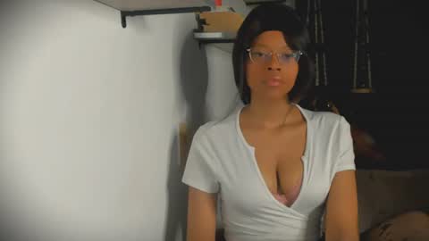 Snapshot of bellahproudly chatting on 07.29.26 Bellah online show from 07.29.26
