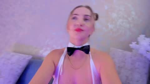 Bella Marie online show from 05.05.26