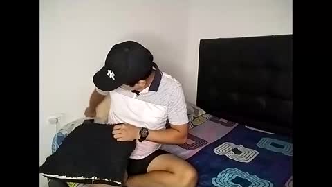 Paola 22 and Andres 24 online show from 01.20.25