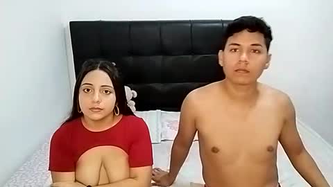 Paola 22 and Andres 24 online show from 02.14.25