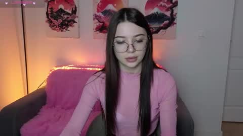 Snapshot of bellamollys chatting on 02.28.26 bellamollys online show from 02.28.26