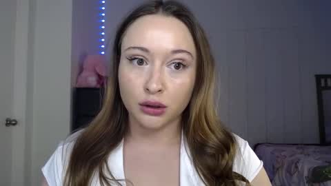 Snapshot of bellamonroee chatting on 01.05.25 Bella Monroe online show from 01.05.25