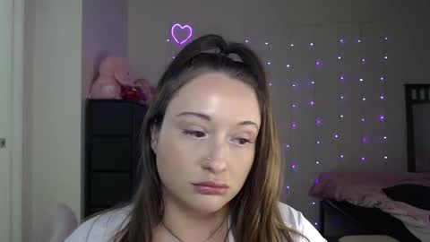 Snapshot of bellamonroee chatting on 01.17.25 Bella Monroe online show from 01.17.25