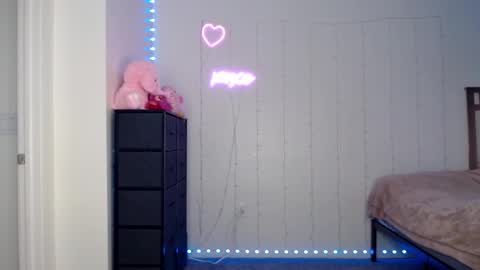 Snapshot of bellamonroee chatting on 02.02.25 Bella Monroe online show from 02.02.25
