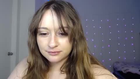 Snapshot of bellamonroee chatting on 03.10.25 Bella Monroe online show from 03.10.25