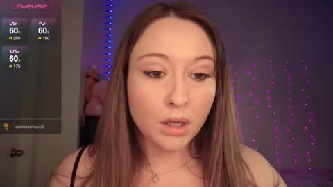 Snapshot of bellamonroee chatting on 09.30.25 Bella Monroe online show from 09.30.25
