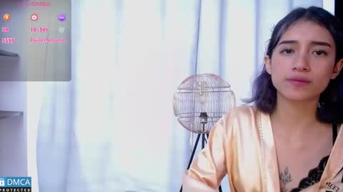 Snapshot of bellaodisea chatting on 03.08.25 online show from 03.08.25