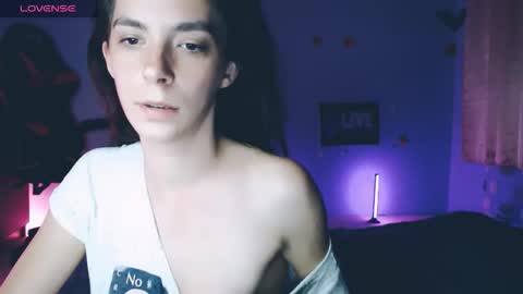 bellaqueen0701 online show from 11.17.25