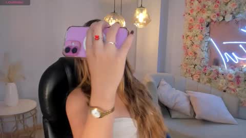 Snapshot of bellarosex1 chatting on 02.06.26 Bella Rose online show from 02.06.26