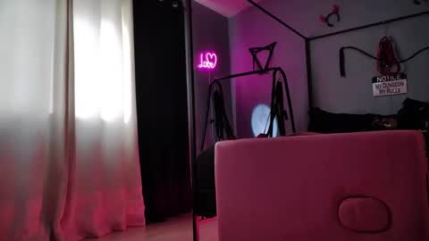 Snapshot of bellaskeykeeper chatting on 02.20.26 Bellaskeykeeper online show from 02.20.26