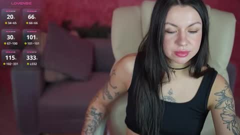 Snapshot of bellaspark_ chatting on 12.19.25 BELLA online show from 12.19.25