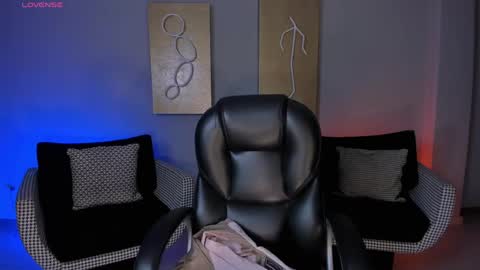 Snapshot of bellastorm1 chatting on 06.04.26 B E L L A online show from 06.04.26