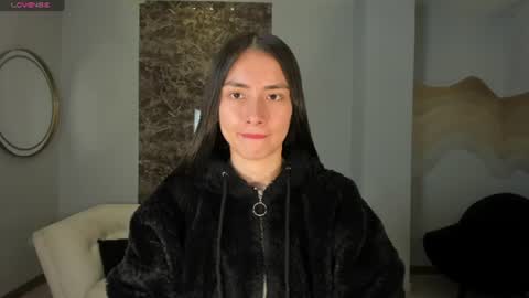 Snapshot of bellastorm1 chatting on 06.15.26 B E L L A online show from 06.15.26