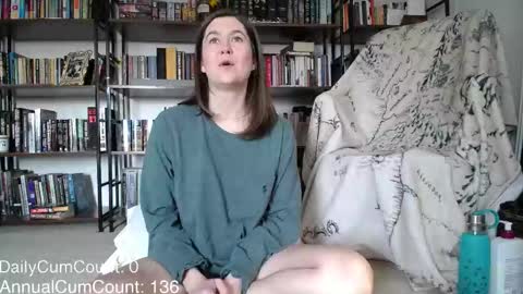 Snapshot of bellastrange69 chatting on 02.14.26 BellaStrange69 online show from 02.14.26