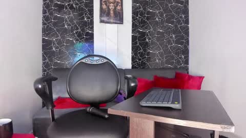 Snapshot of bellax99_ chatting on 12.15.24  Isabella  Independent model online show from 12.15.24