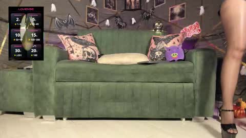 Snapshot of bellax99_ chatting on 10.08.25  Isabella  Independent model online show from 10.08.25