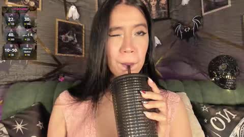 Snapshot of bellax99_ chatting on 10.27.25  Isabella  Independent model online show from 10.27.25